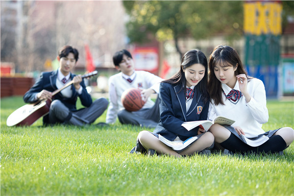 初<a href=http://njxh.cn target=_blank class=infotextkey>高中</a>毕业的学生,学习成绩不好学什么技术好? 初<a href=http://njxh.cn target=_blank class=infotextkey>高中</a>毕业的学生,学习成绩不好学什么技术好?