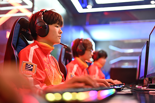 初中毕业生的广阔出路 初中毕业生的广阔出路