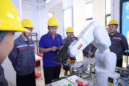 初中生能上的学校 初中生能上的学校