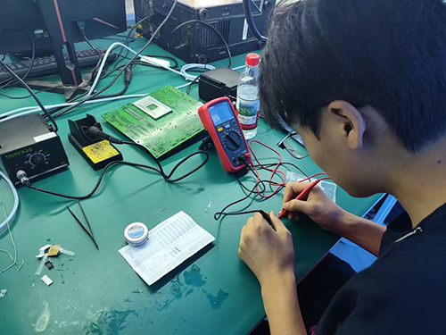 无人机培训学校学费多少 无人机培训学校学费多少
